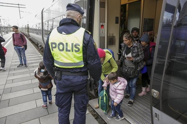 Дания начала конфискацию ценностей у беженцев