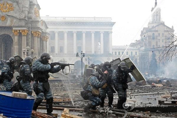 Розстріл активістів Майдану: суд дійшов до експертизи зброї