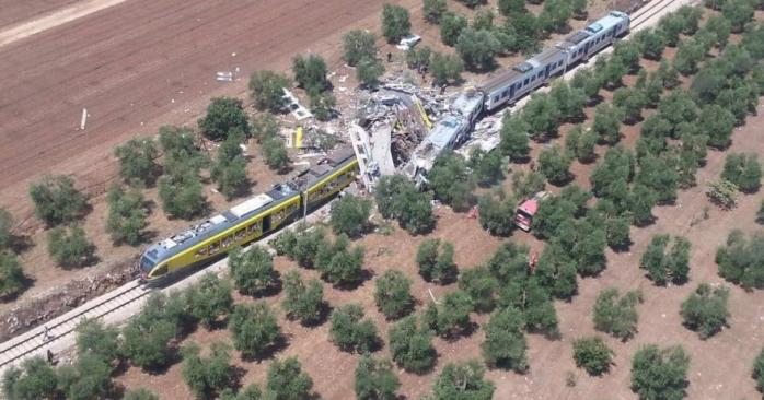 В Италии столкнулись поезда: несколько человек погибли, десятки пострадали