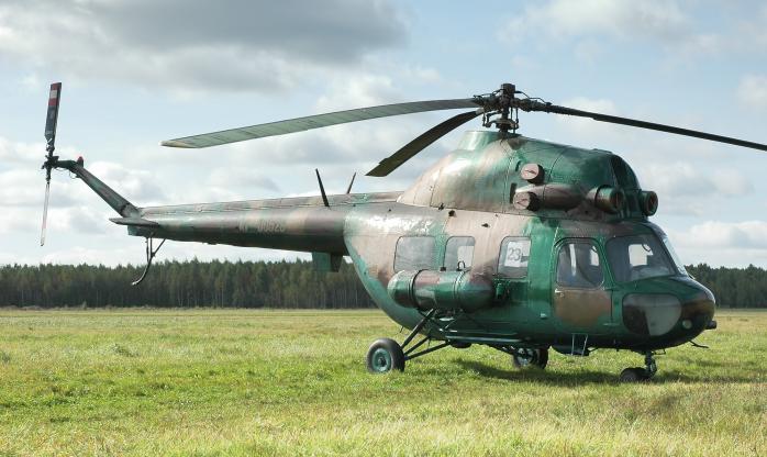 На Сумщині загорівся і впав гелікоптер Мі-2, пілот вижив (ФОТО)