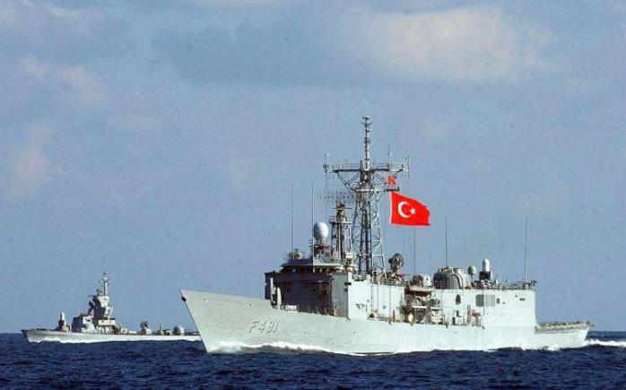 После попытки военного переворота флот Турции недосчитался 14 кораблей — СМИ