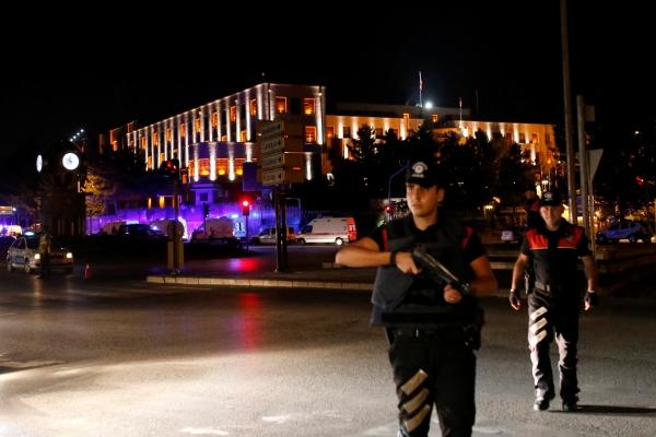 Разведка узнала о подготовке переворота в Турции за несколько часов до его начала