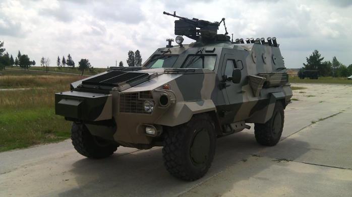 «Укроборонпром» передал армии 10 бронеавтомобилей «Дозор-Б»