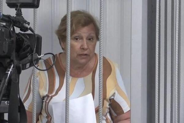 Суд оставил под арестом подозреваемую в сепаратизме коммунистку Александровскую