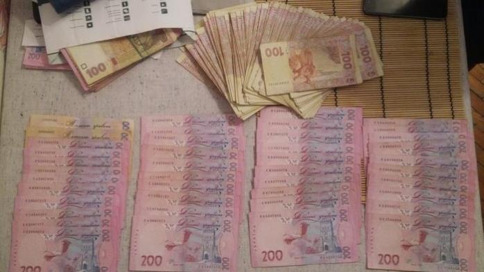 СБУ затримала на хабарі в 10 тис. грн завкафедрою одеського вишу (ФОТО)