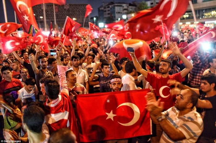 Анкара відкликає низку послів в рамках розслідування спроби перевороту — ЗМІ