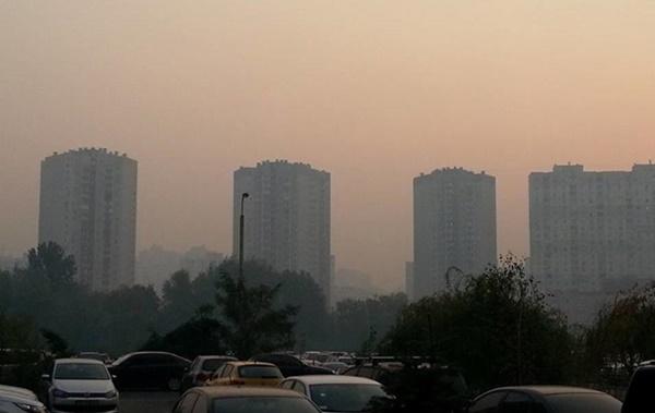 «Жареное солнце»: в Киеве из-за жары констатируют загрязнение воздуха