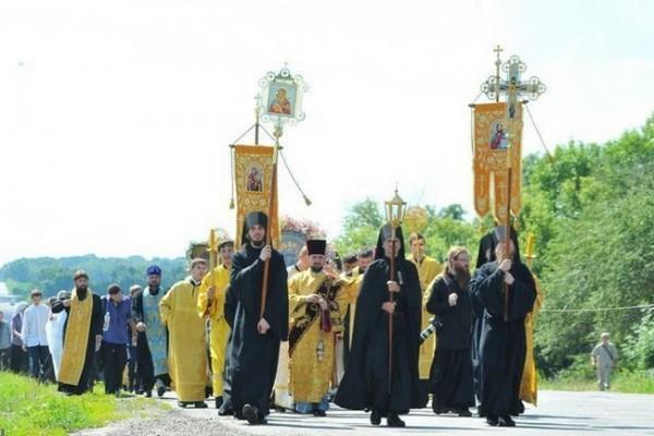 Аноним заявил о минировании маршрута крестного хода Московского патриархата