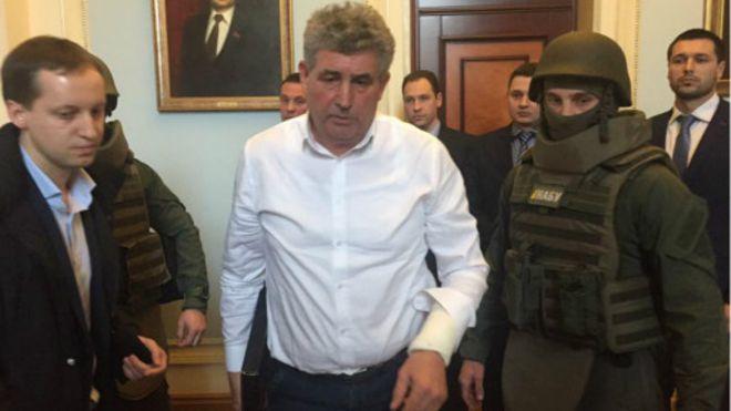 Суд оставил одесского судью Бурана под стражей без права внесения залога
