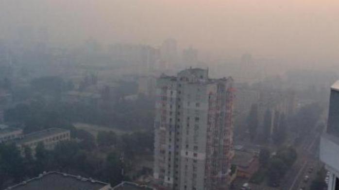 ГСЧС: Уровень концентрации опасных веществ в Киеве превышает допустимые нормы в разы