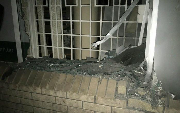 Взрыв возле банка в Запорожье: полиция заявляет о «хулиганстве»