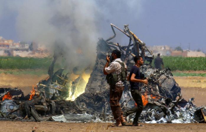 Весь екіпаж збитого у Сирії російського гелікоптера загинув (ФОТО, ВІДЕО)