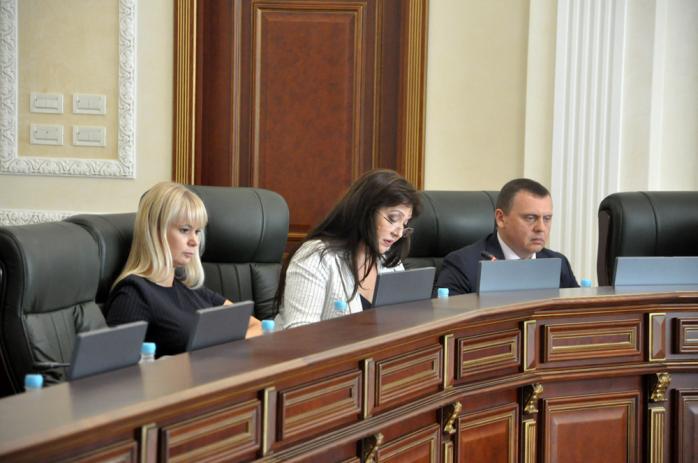 ВСЮ разрешил уволить судью, работающего в райсуде ДНР и судью, которого разыскивает ГПУ