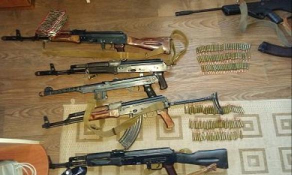 У Києві поліція вилучила великий арсенал зброї (ФОТО)