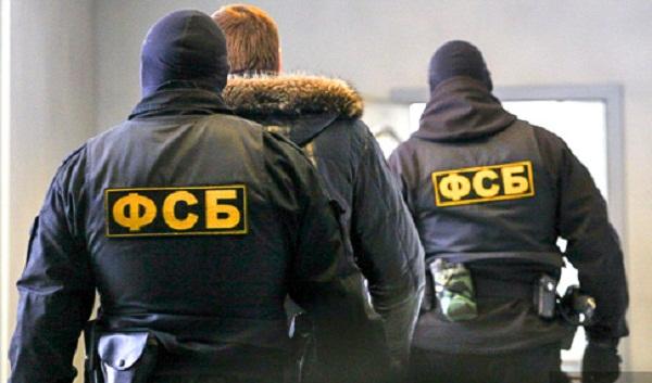 ФСБ РФ заявляет, что поймала в Крыму украинца с задачей от Минобороны «организовать теракты»