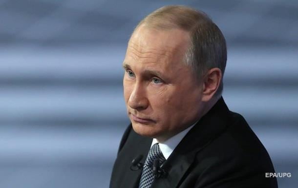 Путин пообещал не оставить без внимания гибель военных в Крыму