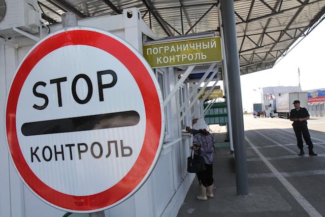 На севере Крыма «в целях безопасности» отключили интернет