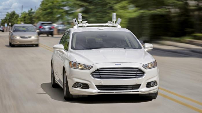 Ford выпустит самоуправляемый автомобиль без руля и педалей (ВИДЕО)
