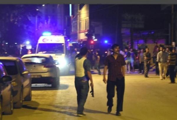 В Турции взорвали автомобиль полиции: более 70 пострадавших (ФОТО)