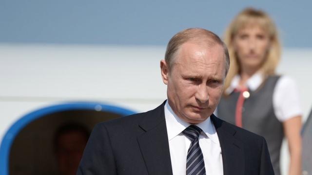 Путин прилетел в Крым