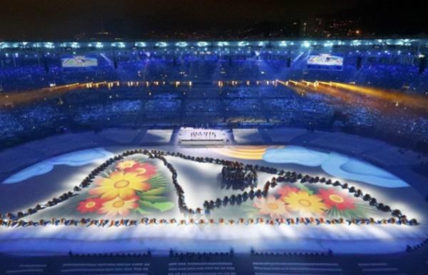 Салюти і дощовики: як Бразилія прощалася з Олімпіадою-2016 (ФОТО)