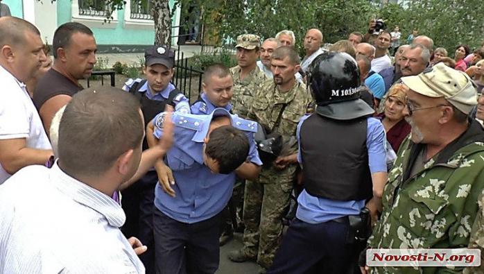 Деканоидзе разгонит полицейских Кривого Озера из-за убийства местного жителя