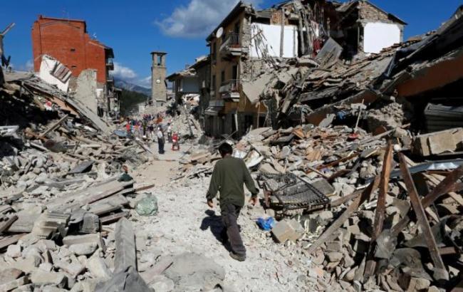 В разрушенных землетрясением районах Италии зафиксированы новые толчки
