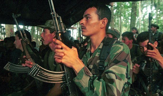Власти Колумбии и группировка FARC прекратили 50-летний военный конфликт
