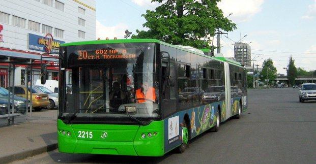 В Харькове из-за долгов за электроэнергию остановились троллейбусы и трамваи