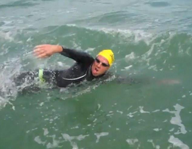Британский спортсмен погиб, во второй раз переплывая Ла-Манш (ФОТО)