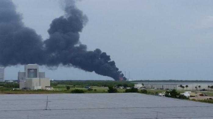 У США вибухнула ракета Falcon 9 компанії Ілона Маска (ФОТО, ВІДЕО)