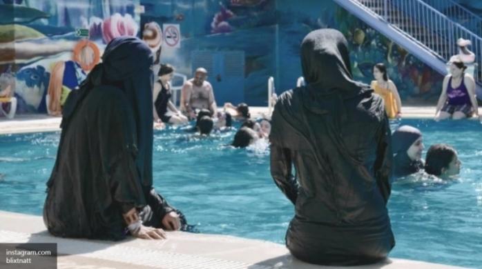 Суд Ниццы временно отменил запрет на мусульманский купальник