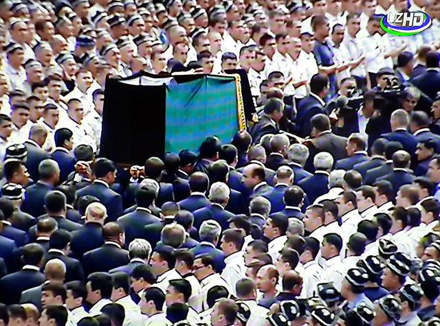 В Самарканде похоронили президента Узбекистана (ФОТО)