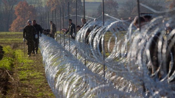 Норвегія почала будувати паркан на кордоні з РФ (ФОТО)