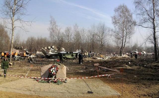 Польша эксгумирует тела жертв Смоленской авиакатастрофы