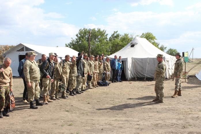 На Николаевщине начались учения резервистов с боевыми стрельбами (ФОТО)