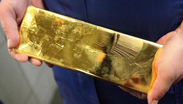 Золота на сотни тысяч долларов нашли в туалете аэропорта Бангладеш