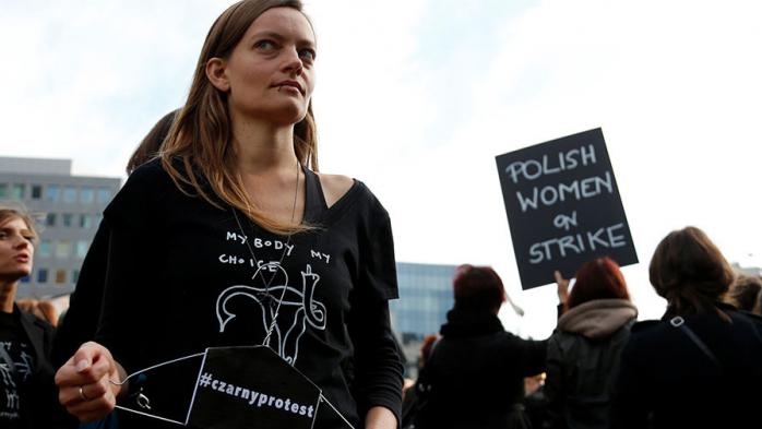Сейм Польщі після масових акцій відмовився від заборони абортів