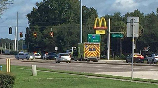 У США захопили заручників у McDonald’s (ВІДЕО)