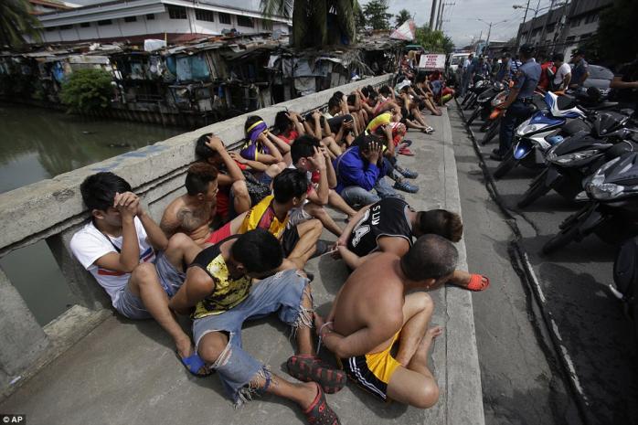 Боротьба з наркоторгівлею: в ході рейдів на Філіппінах вбито понад 3,7 тисячі осіб