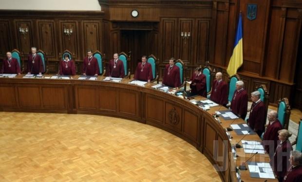 Конституционный суд рассмотрит дело о ректорстве Кивалова, Калетника и Поплавского