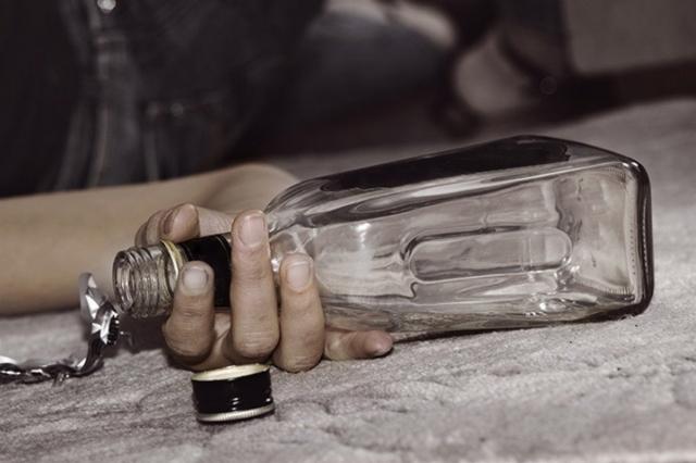 Сурогатний алкоголь продовжує вбивати: п’ятеро жертв за добу на Харківщині