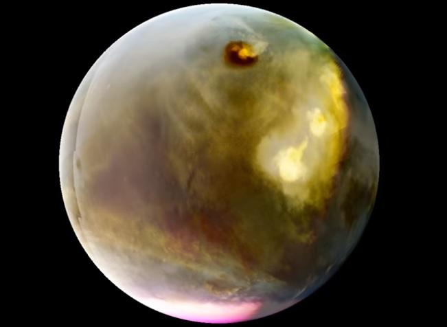 З’явилося відео хмар над вулканами та ультрафіолетового сіяння Марса