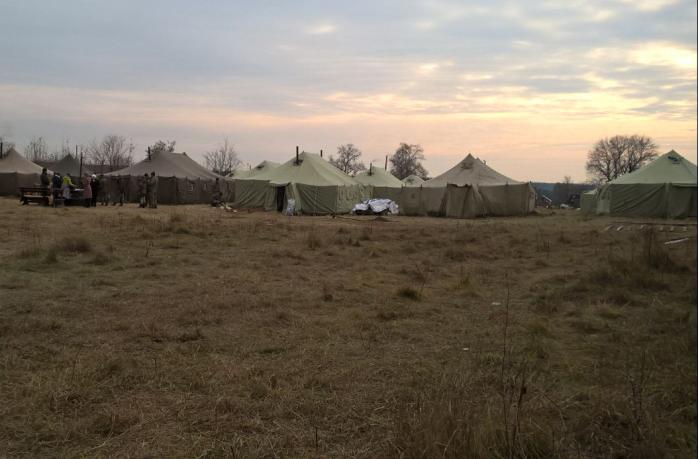 На Сумщине бойцов АТО поселили в палатках, дело расследует прокуратура (ФОТО)