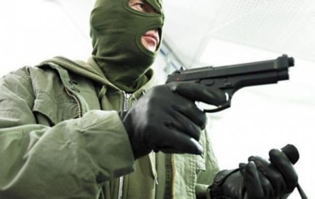 ЗМІ повідомили про збройний напад на інкасаторів у Києві