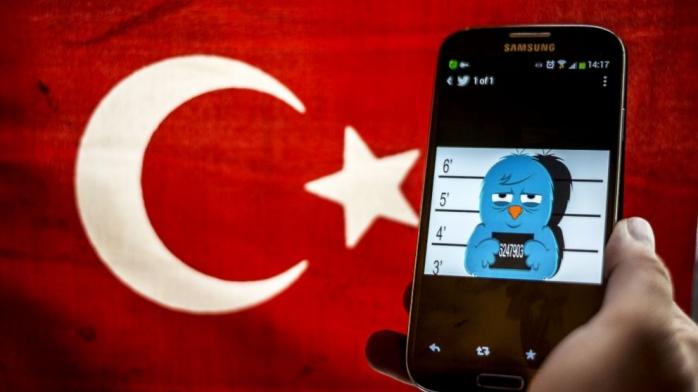 В Турции заблокировали доступ к Facebook, Twitter и WhatsApp