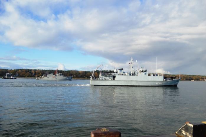 Противоминная эскадра НАТО зашла в порт Литвы (ФОТО)