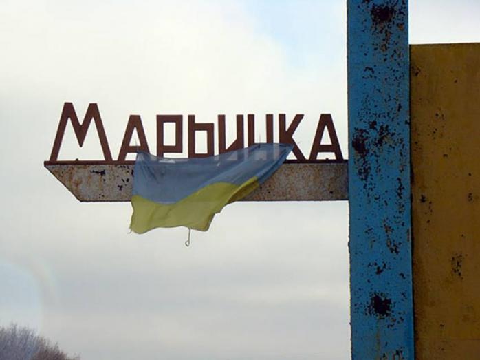 Боевики обстреляли жилой квартал Марьинки, есть раненый