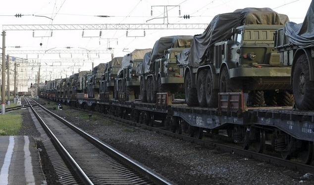 Россия перебросила на Донбасс эшелоны с военной техникой