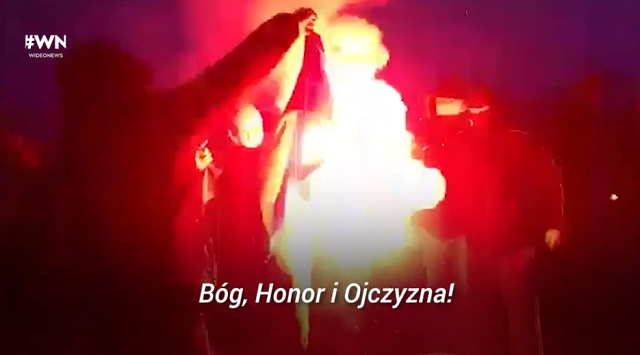 В Польше избили поджигателей украинского флага